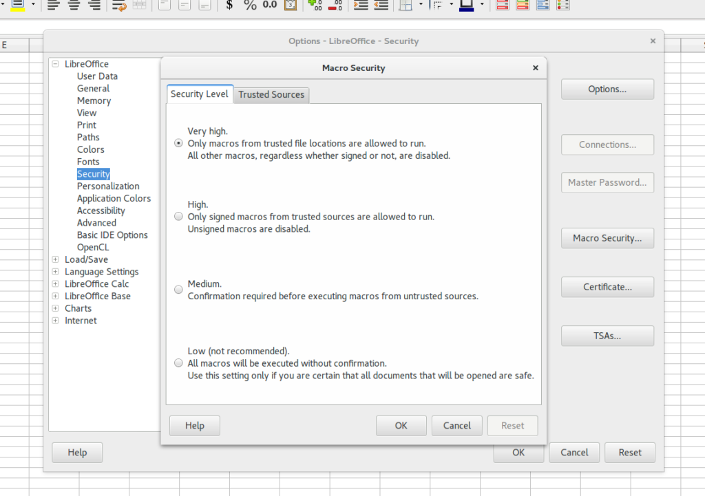 Display Screenshot of Libreoffice Macro Security settings